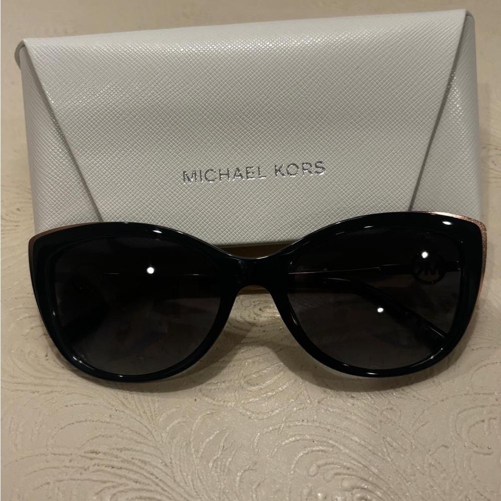 NEW Michael Kors MK2127U (South Hampton)